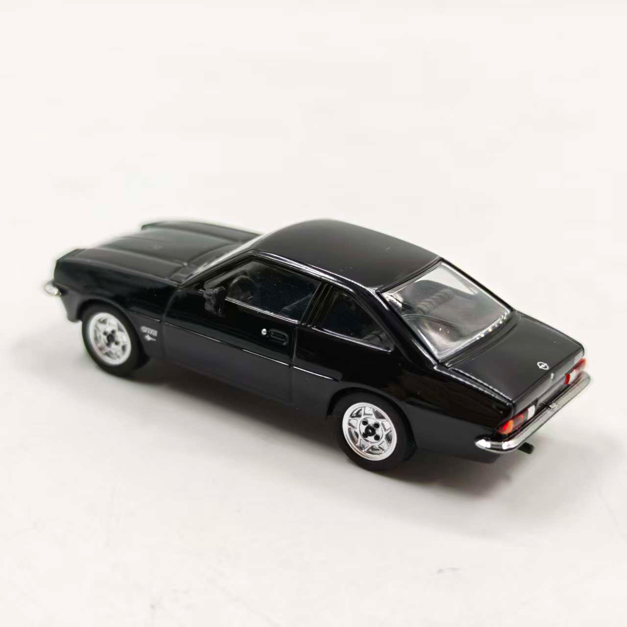 Herpa 1/87 Ölçekli OPEL GT/E S - Vintage Collectible Cars incelemesi ve fiyatı